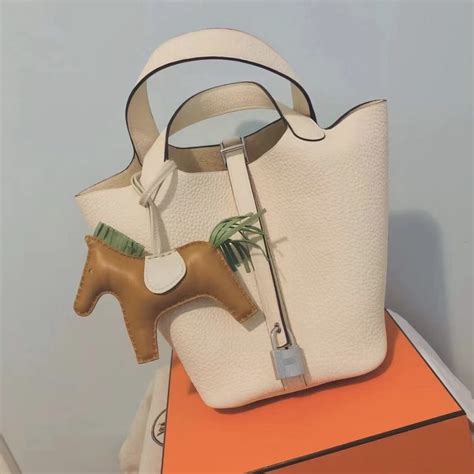 hermes lindy lock|hermes lindy 26.